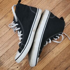Size 8, Black & White, High-Top Sneakers